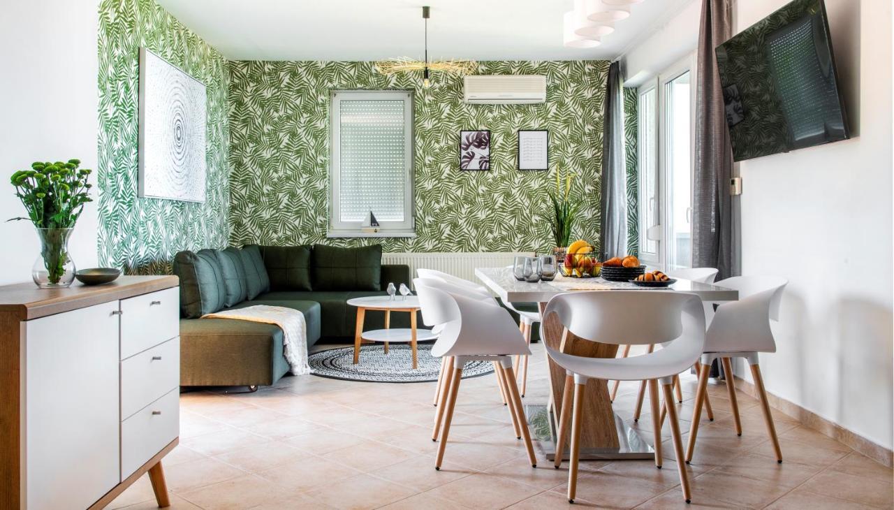 Balaton Lakeside Residence Siofok Luaran gambar
