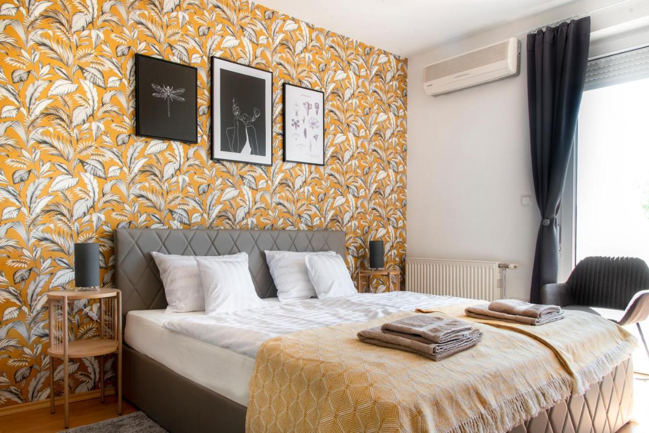 Balaton Lakeside Residence Siofok Luaran gambar