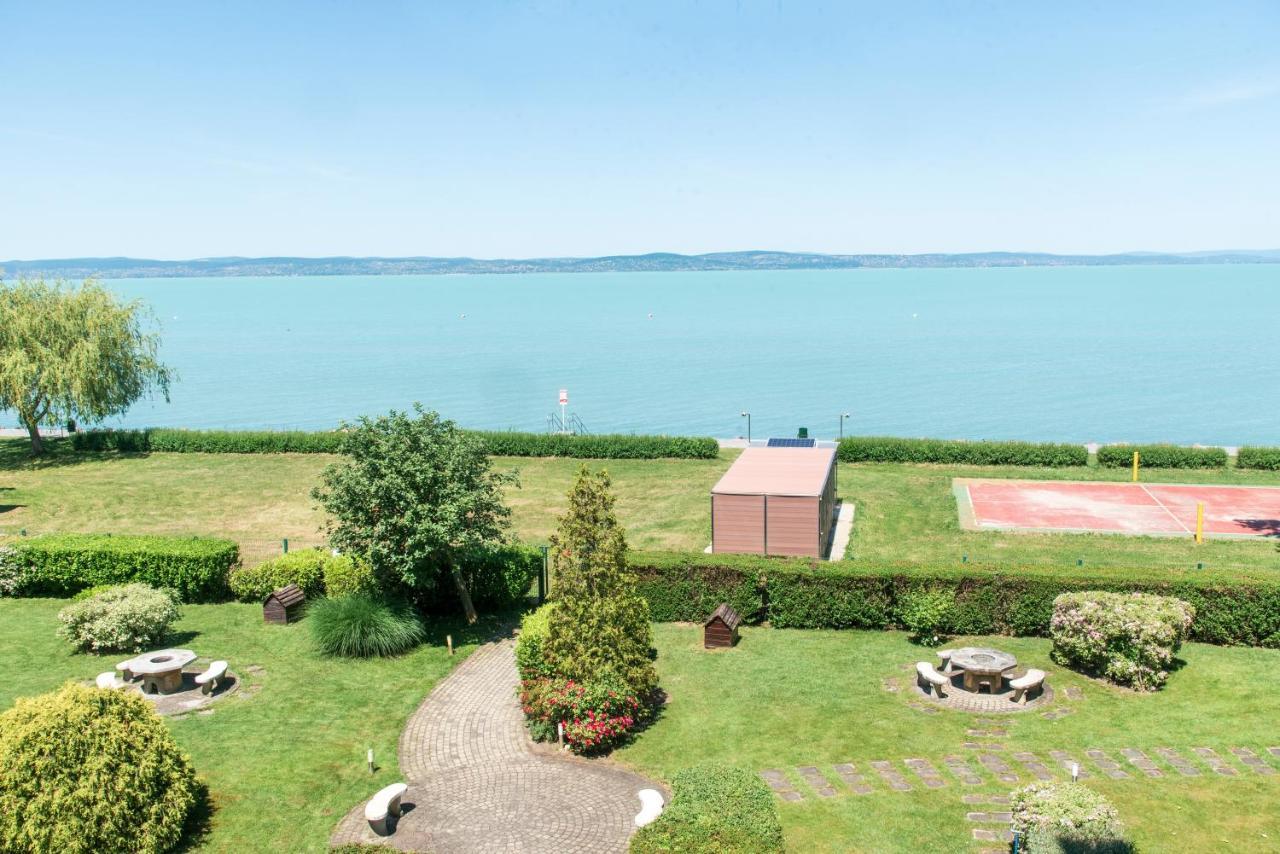 Balaton Lakeside Residence Siofok Luaran gambar