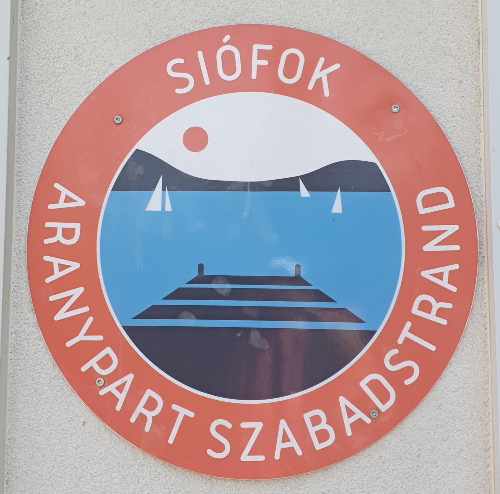Balaton Lakeside Residence Siofok Luaran gambar